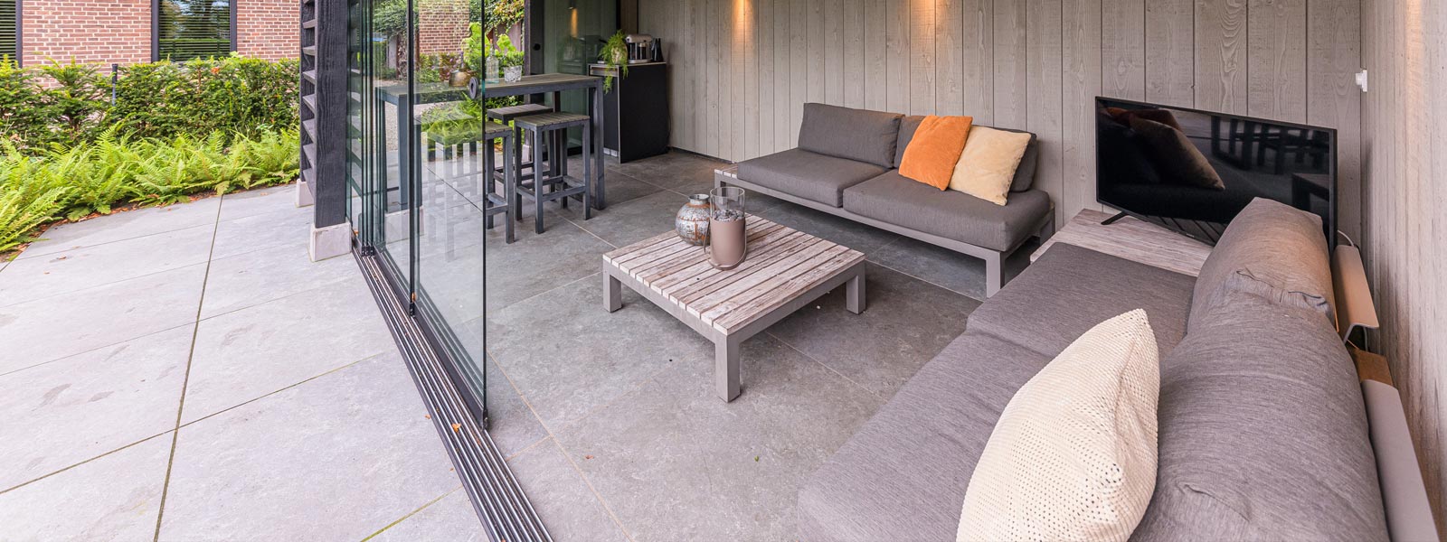 header04_glasschuifwanden_houten-buitenverblijf_visser-verandas