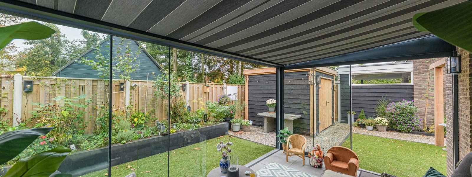 04_header_veranda-glasschuifwanden-zonwering_visser-verandas