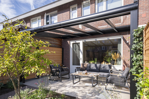 veranda-bovendakzonwering-in-ede_visser-verandas-1